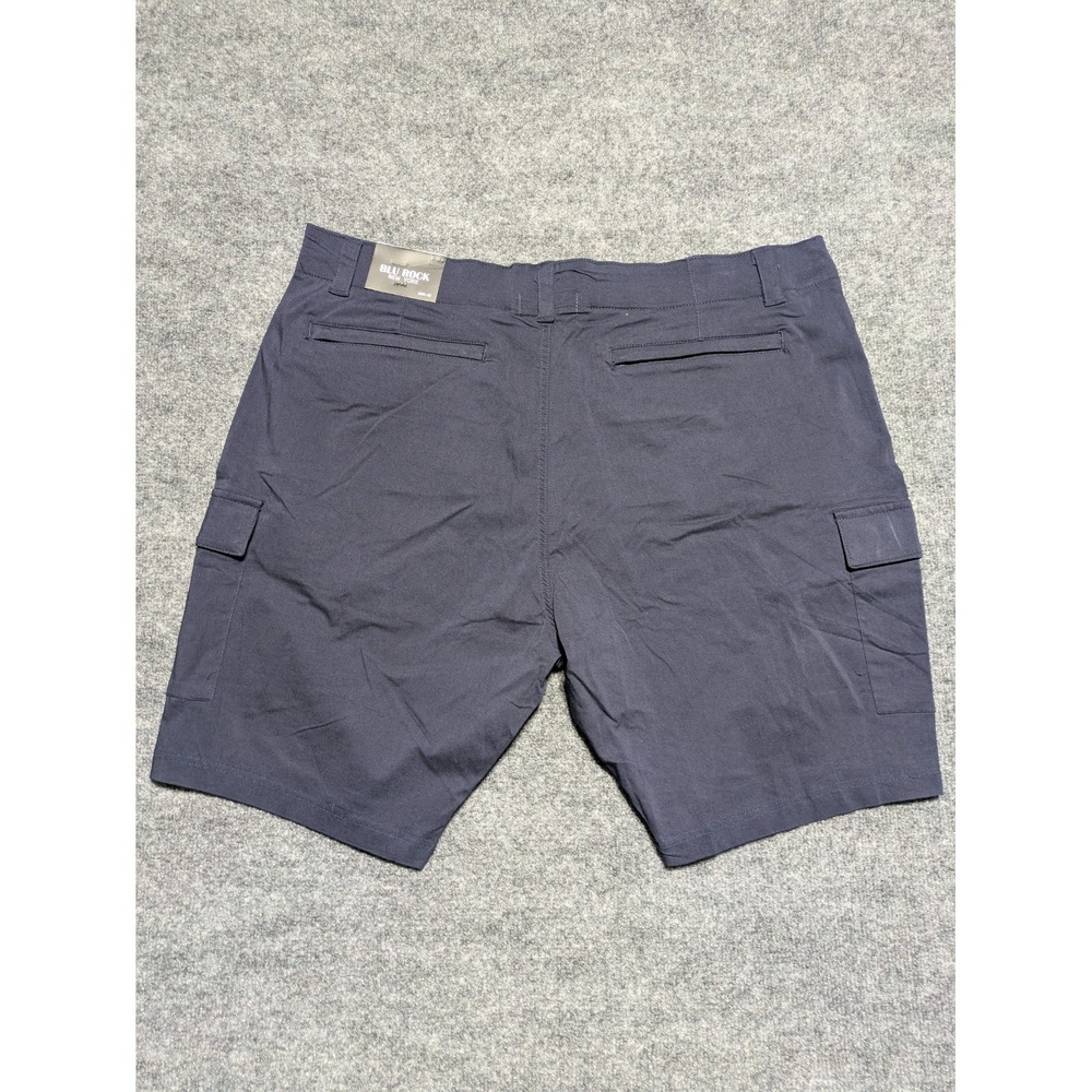 NWT BLU ROCK NEW YORK STRETCH FABRIC CARGO SHORTS Navy Blue Size 42